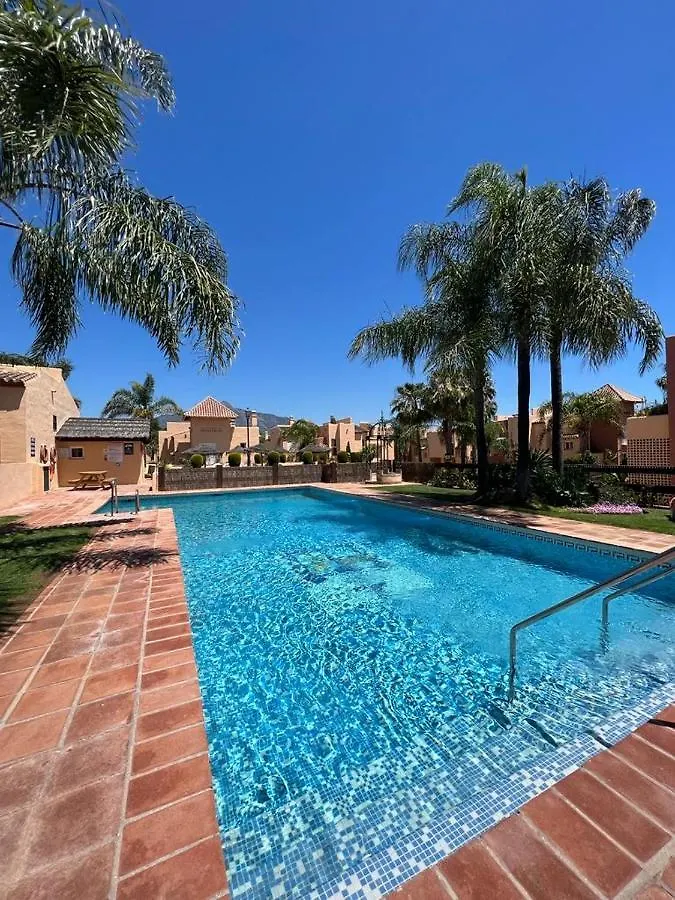 דירות מארבלה Halo - Amazing 4Br Townhouse With Jacuzzi And Big Terrace