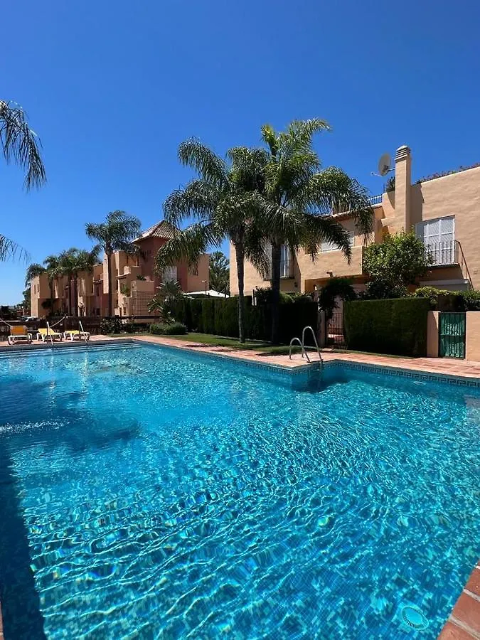 דירות מארבלה Halo - Amazing 4Br Townhouse With Jacuzzi And Big Terrace ספרד