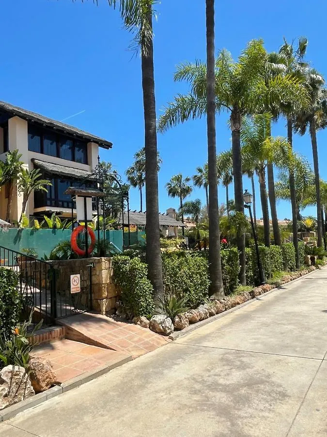 Halo - Amazing 4Br Townhouse With Jacuzzi And Big Terrace Apartment Marbella